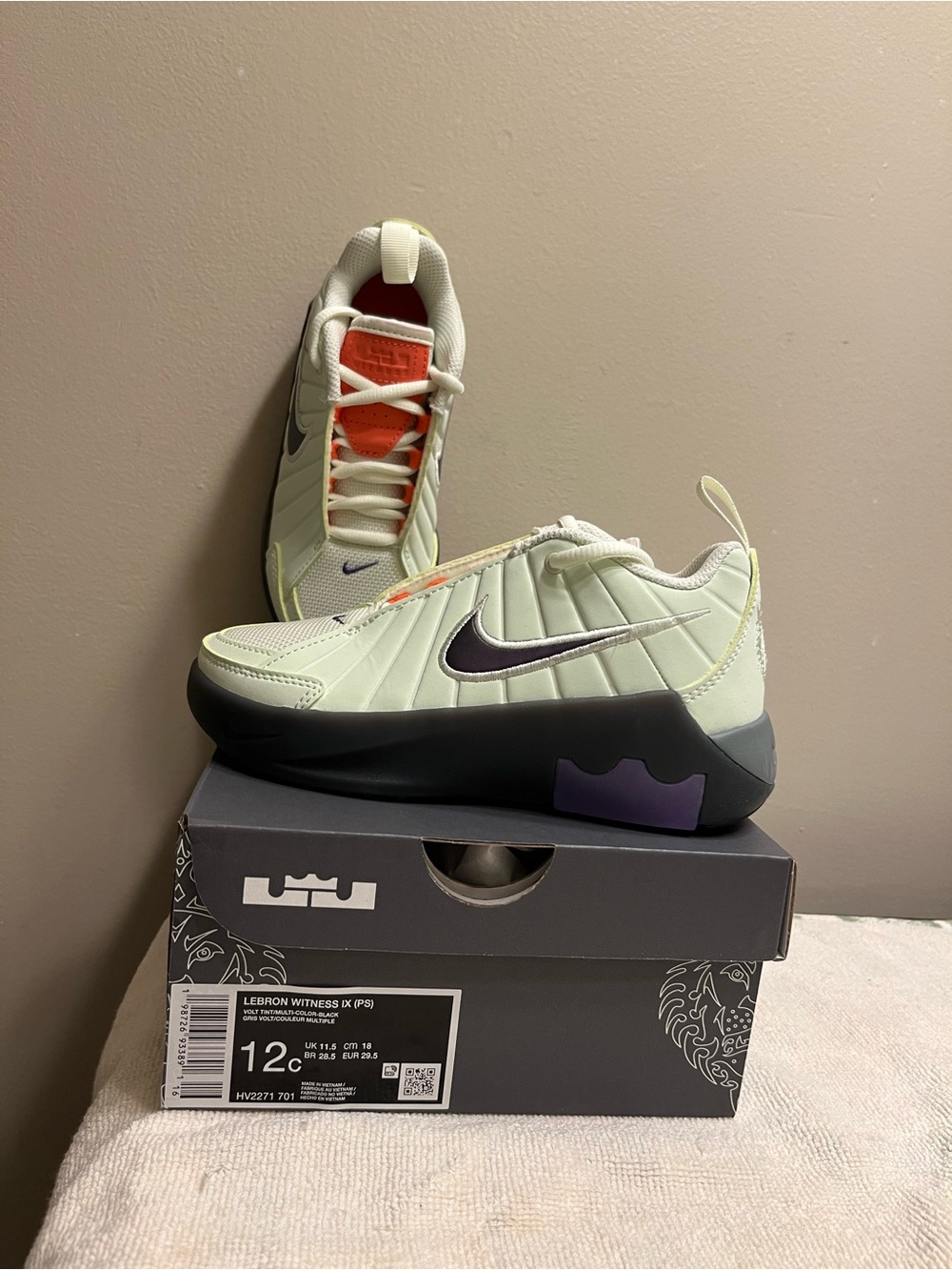 Nike LeBron Witness IX Basketball Kids Sneakers - Mint, Black & Purple Accents